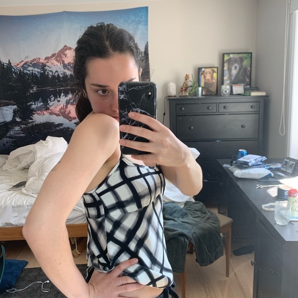 Aritzia divinity camisole - Picture 3 of 3